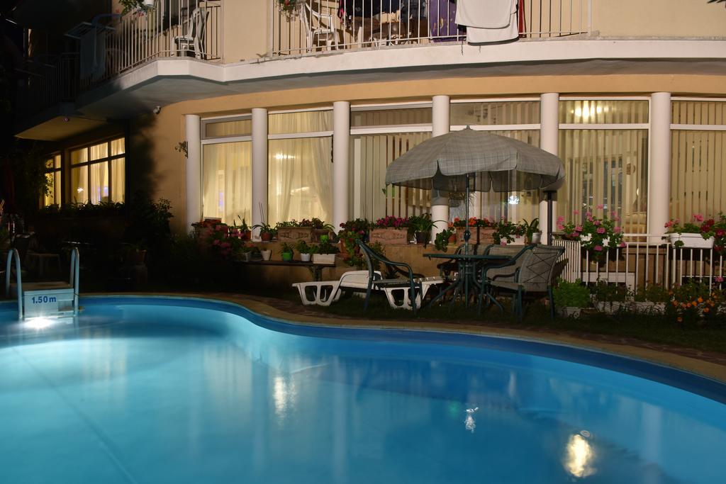 Solaris Apartments Saints Constantine and Helena Ngoại thất bức ảnh